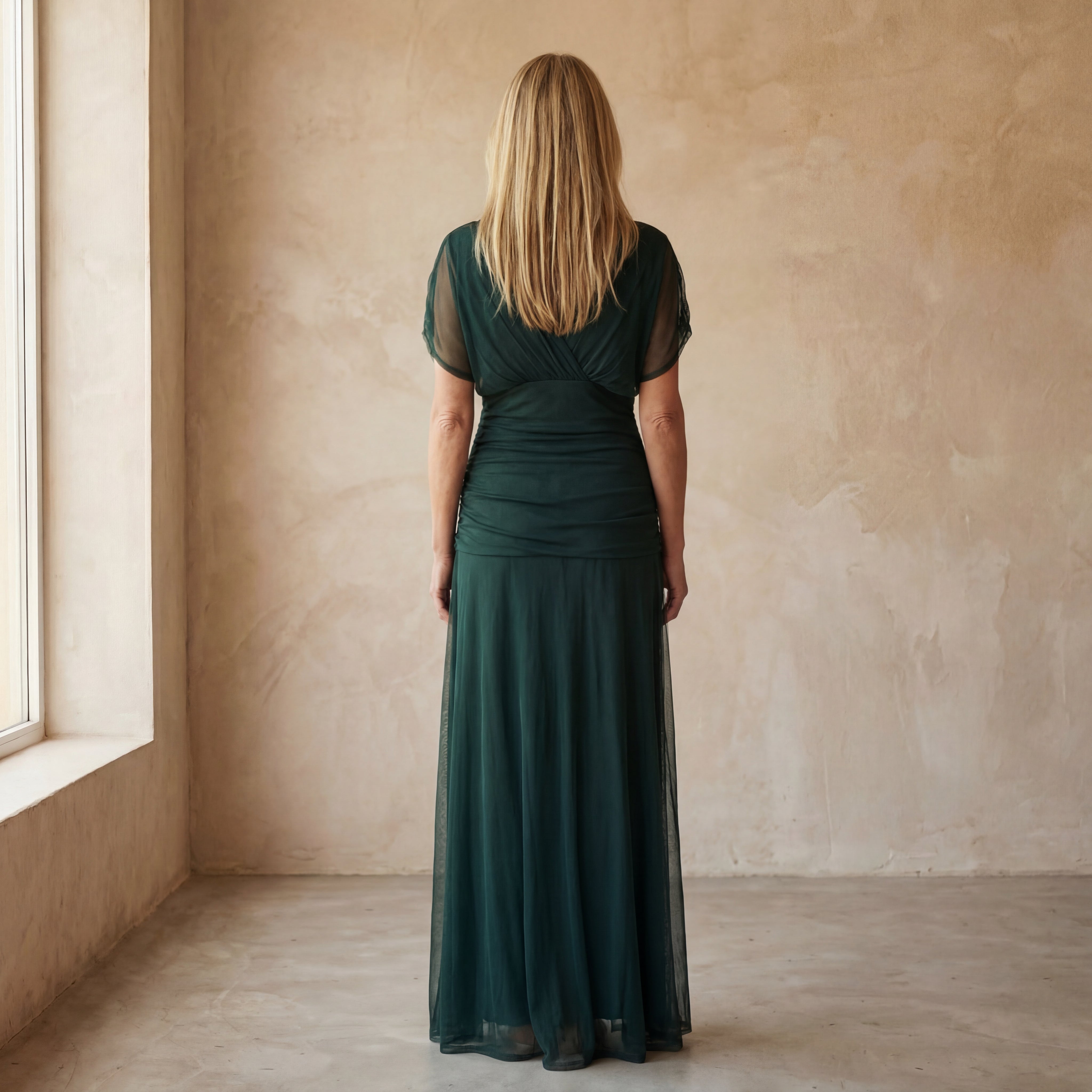 AURORA - ELEGANT V-NECK MAXI DRESS